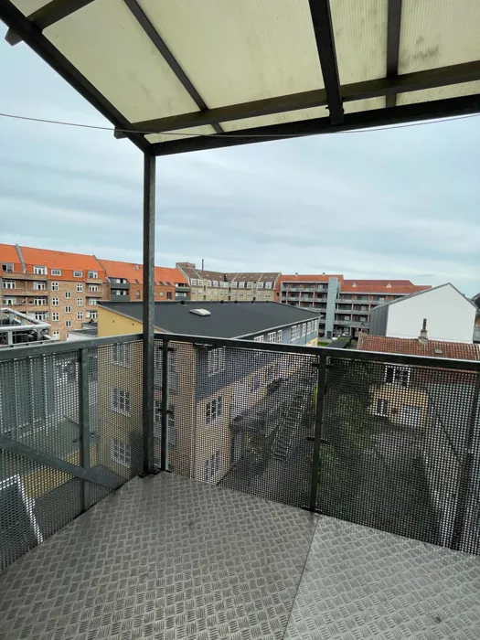 Stor 2-værelses lejlighed i Vestbyen 11