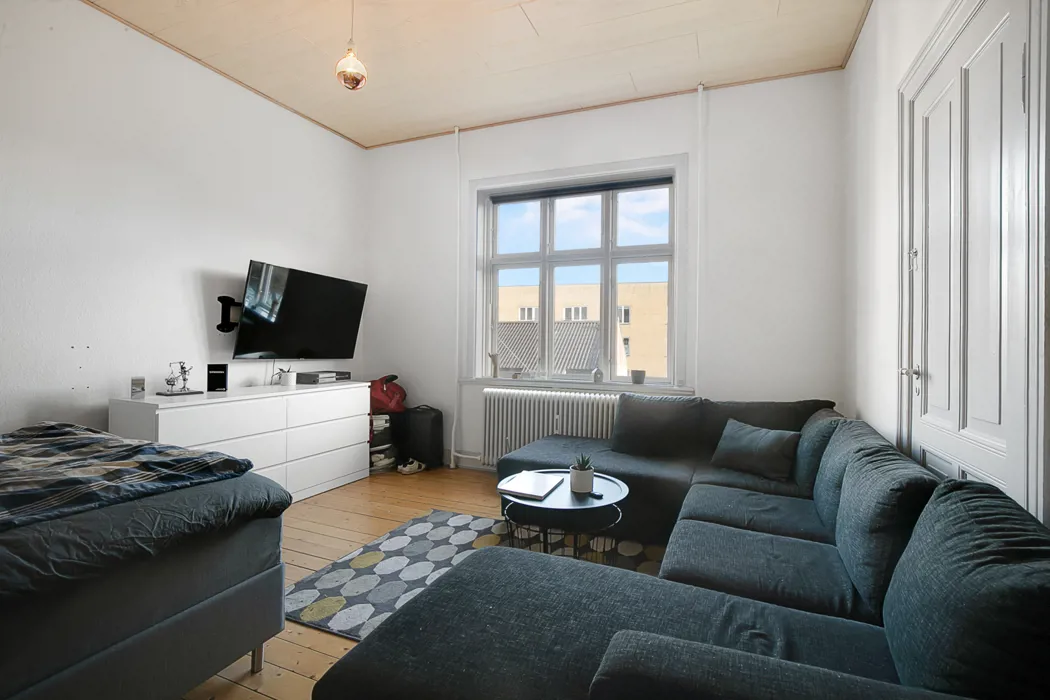 Delevenlig og lys 4-værelses lejlighed på 107 m²  5