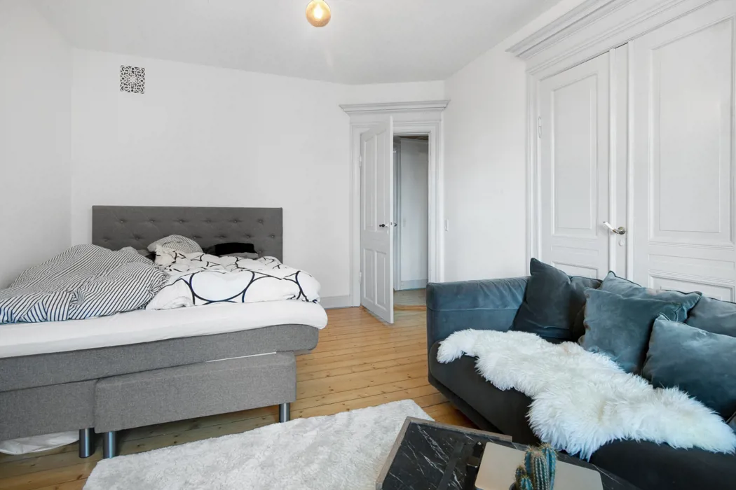 Delevenlig og lys 4-værelses lejlighed på 107 m²  6