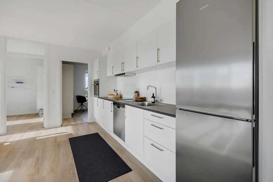 Charmfuld og rummelig 3-værelses lejlighed på 104m² - Perfekt til Familien! 3