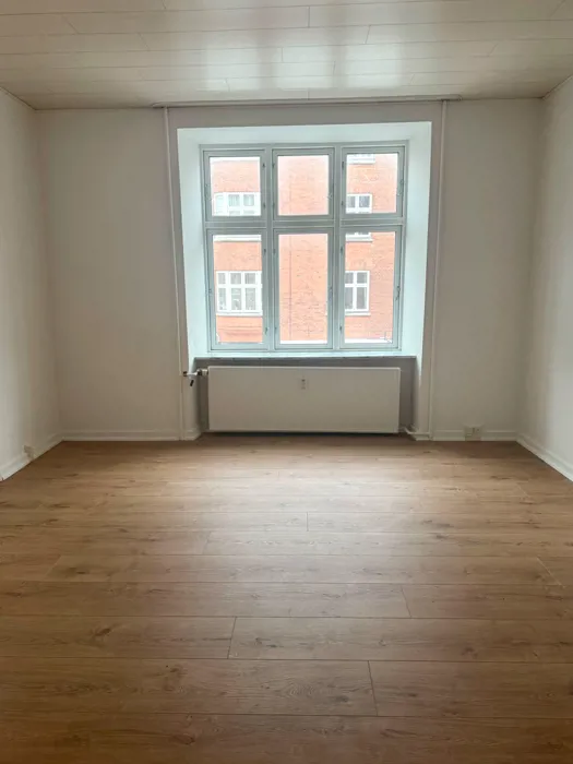 Lys og rummelig 3-værelses lejlighed i Aalborg  6