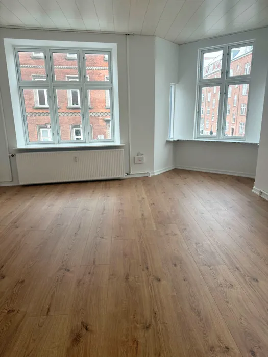 Lys og rummelig 3-værelses lejlighed i Aalborg  1