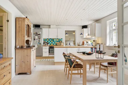 Charmerende villa med skøn have i Gistrup 1