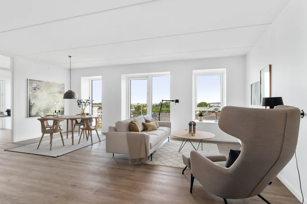 Lys og rummelig 4-værelses lejlighed med moderne faciliteter 8