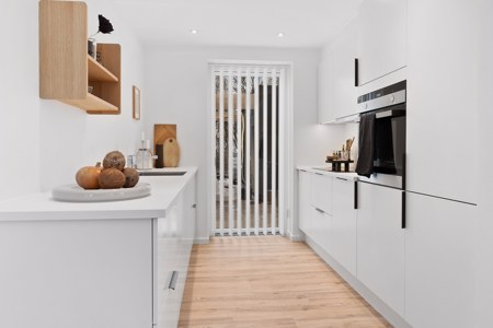 Nyopført 4-værelses rækkehus i to plan i Jasminparken 1