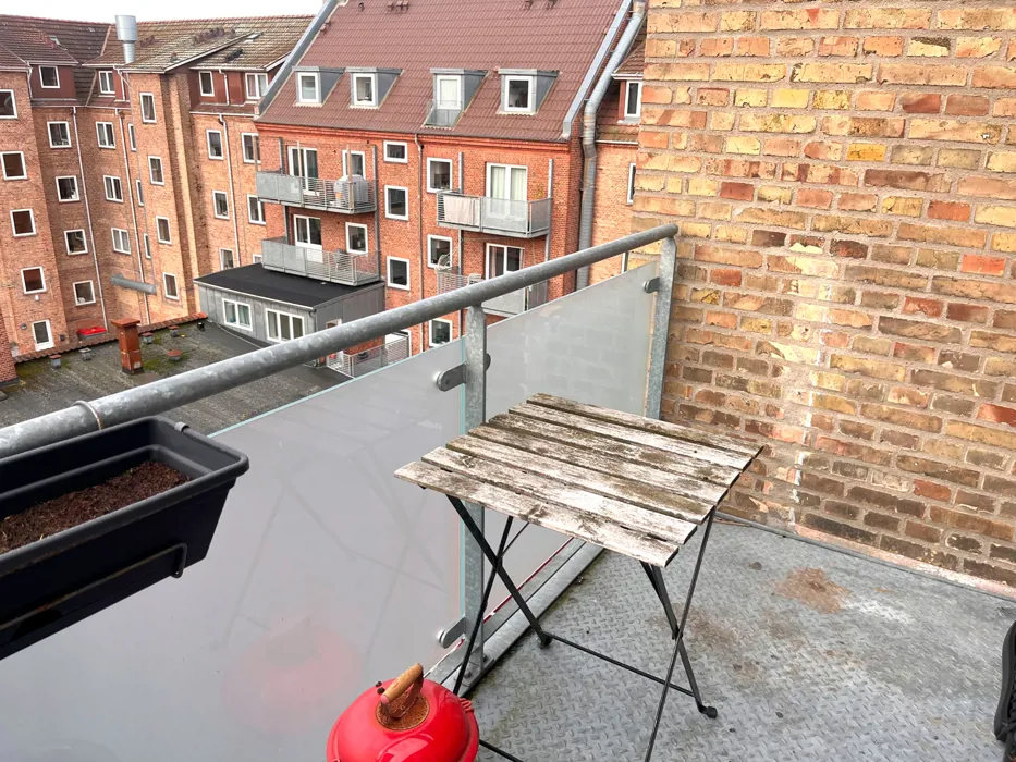 Flot 3-værelses lejlighed med altan og god beliggenhed i Aalborg 8