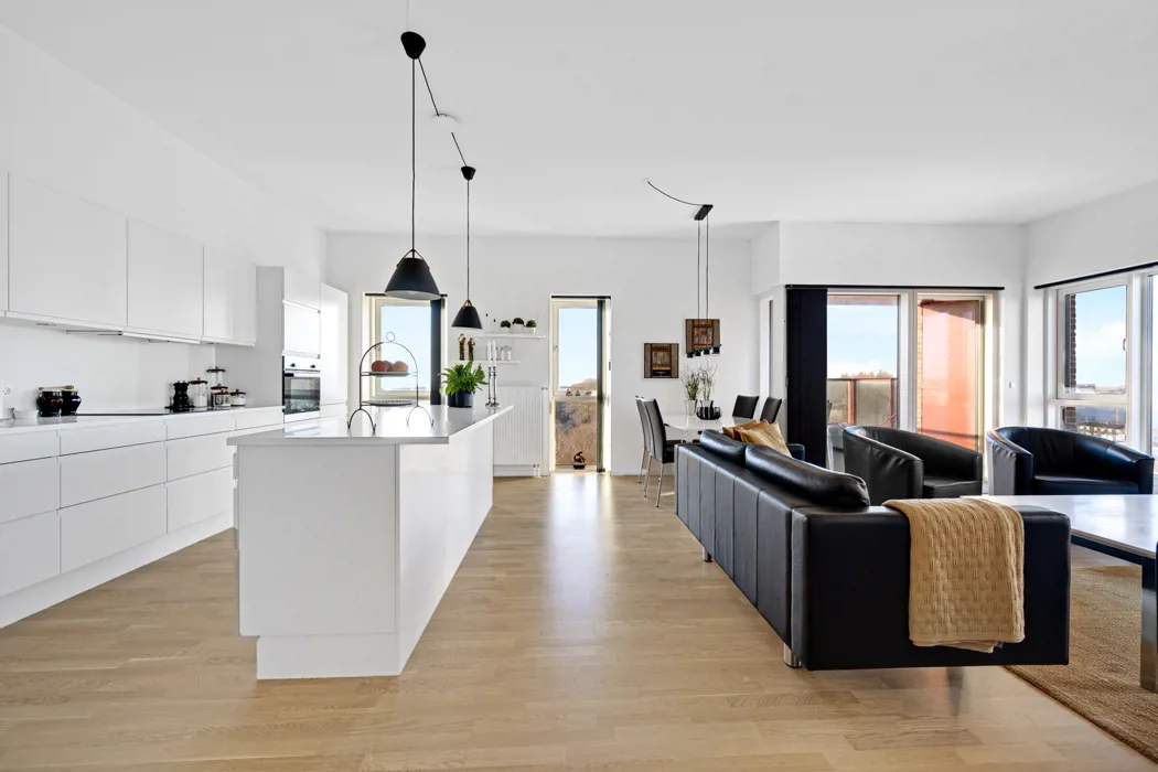 Stor 3-værelses lejlighed med fantastisk udsigt i Taffeltårnet 2