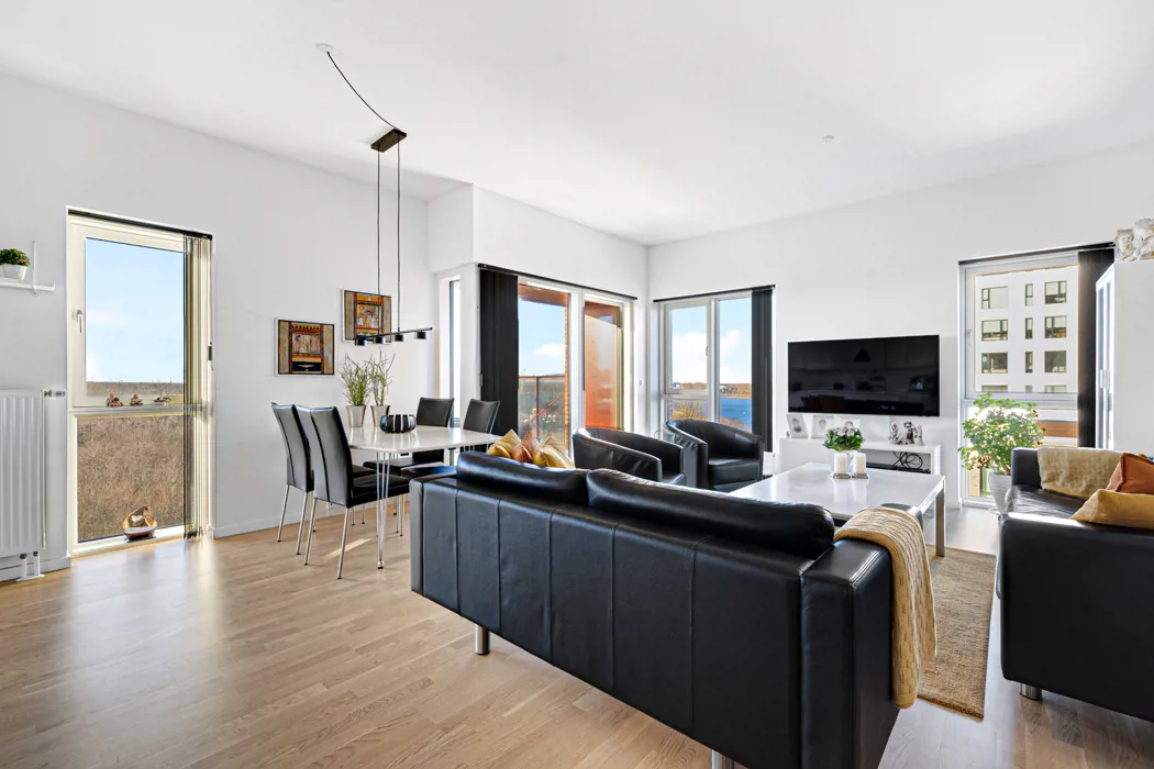 Stor 3-værelses lejlighed med fantastisk udsigt i Taffeltårnet 5