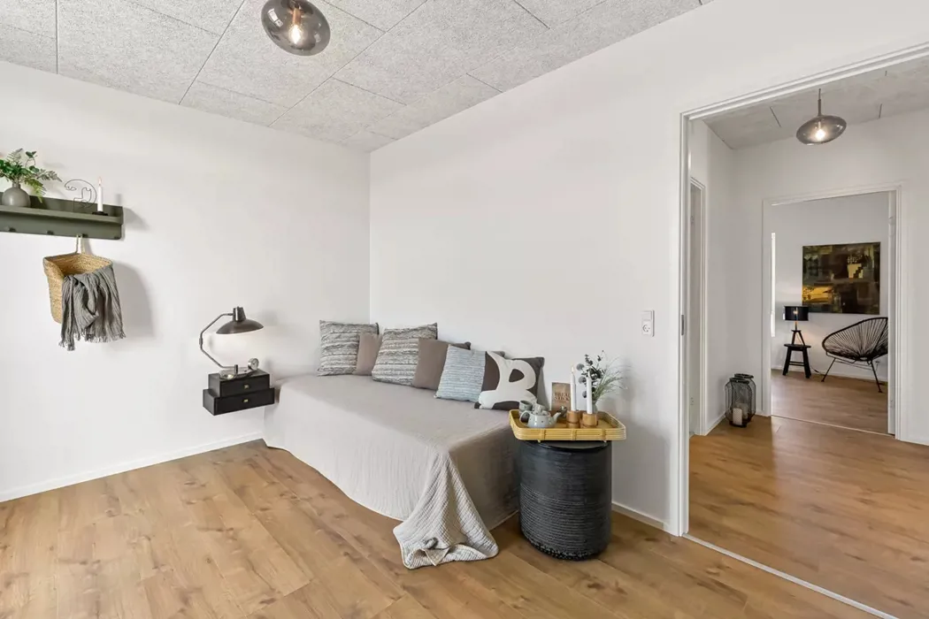 God planløsning og terrasse i roligt boligområde 10