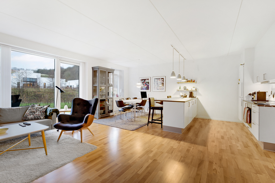 Moderne 4-værelses lejlighed på Eternitten 2