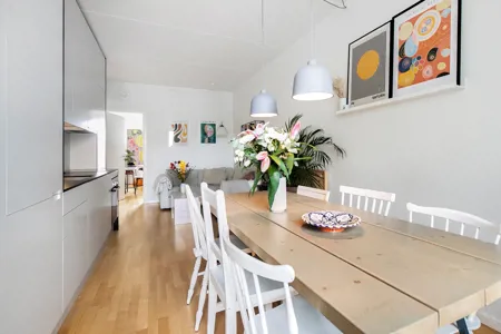 Flot 4-værelses lejlighed med altan i Bryggerhaven 1