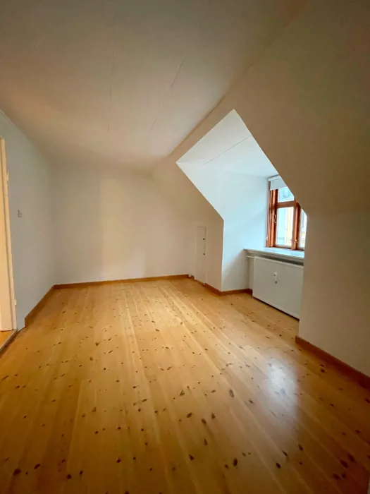 Hyggelig 2-værelses lejlighed med hems i Aalborg Midtby 3