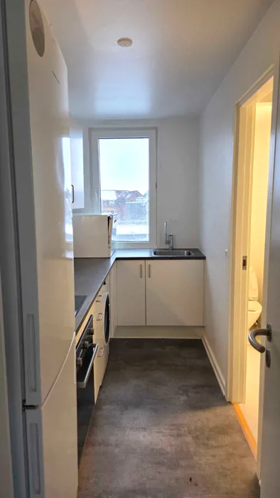 Centralt beliggende 3-værelses lejlighed  2