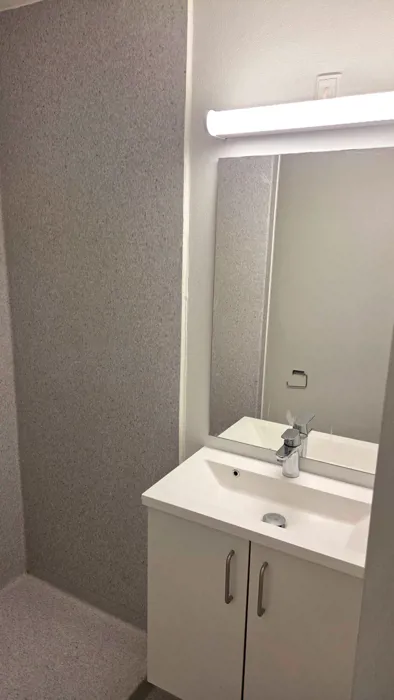 Centralt beliggende 3-værelses lejlighed  12