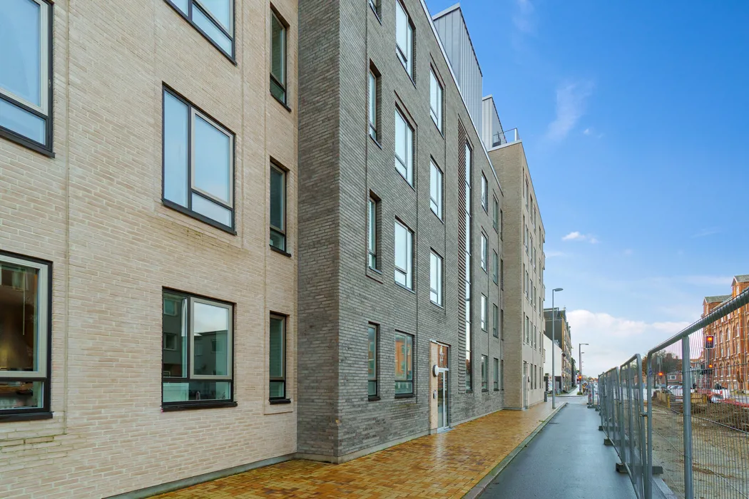 Lys 2-værelses lejlighed på Rugårdsvej med parkering 20