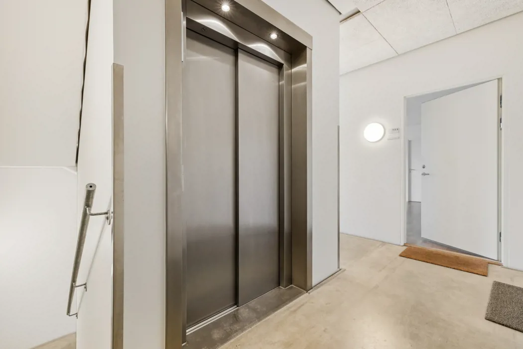 Lys 3-værelses lejlighed med altan 6