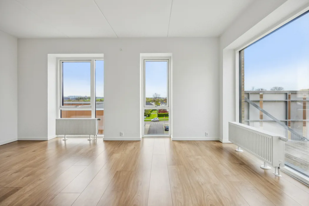 Moderne og indflytningsklar 3-værelses lejlighed med stor altan 4