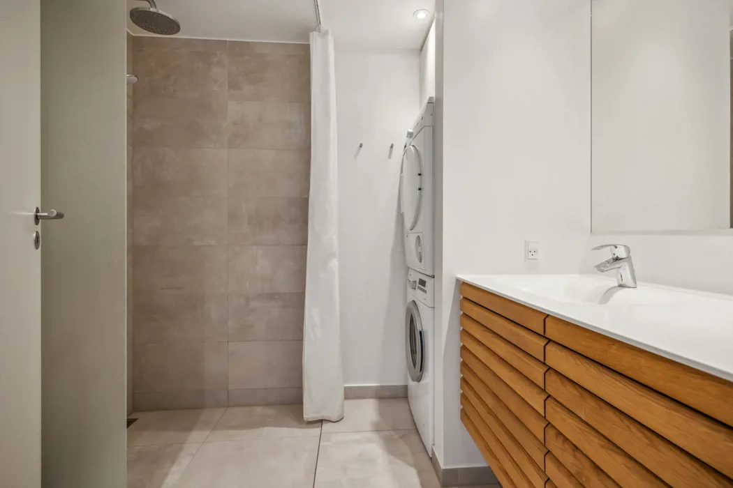 Moderne og indflytningsklar 3-værelses lejlighed med stor altan 9