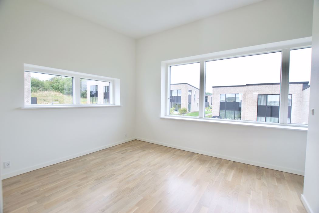 Fritliggende 4-værelses rækkehus på Marshalls Alle 5