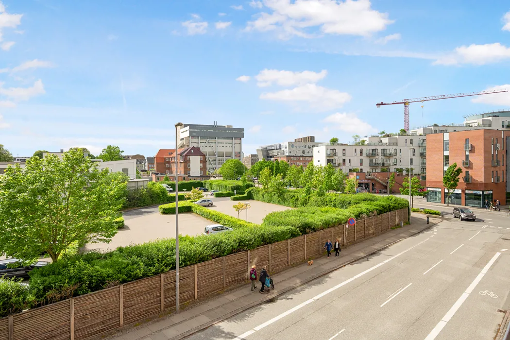 Stor 3-værelses lejlighed i Øgaden 11