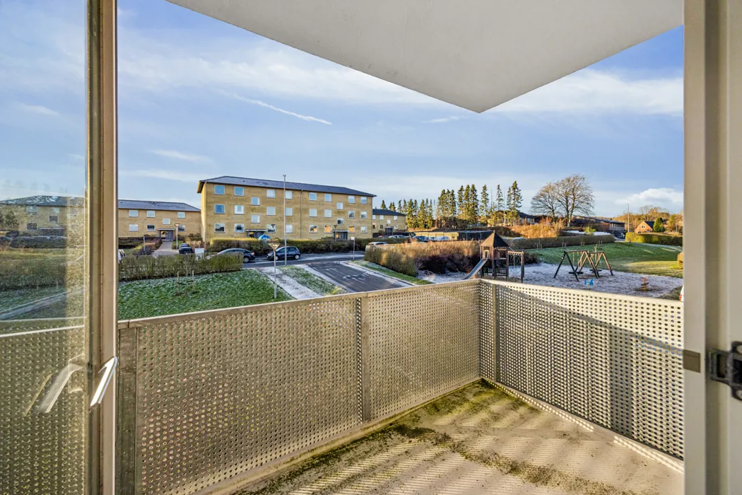 Lys 2-værelses lejlighed i Hadsund 16