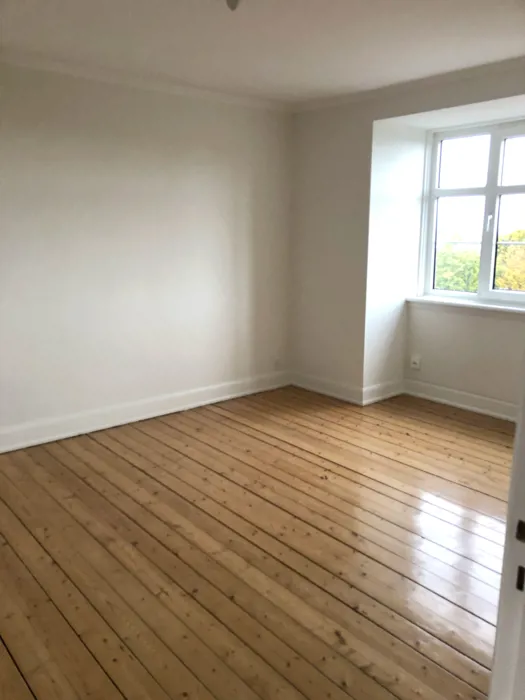 Lys 2-værelses lejlighed i Aalborg Vestby 14