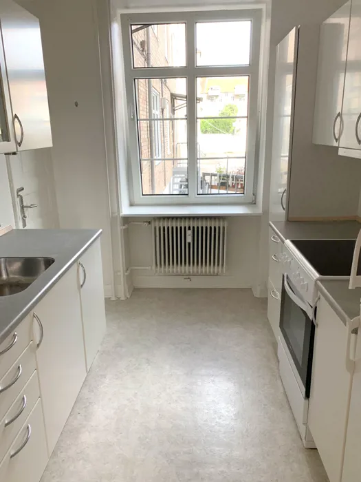 Lys 2-værelses lejlighed med god planløsning i Aalborg Vestby 1