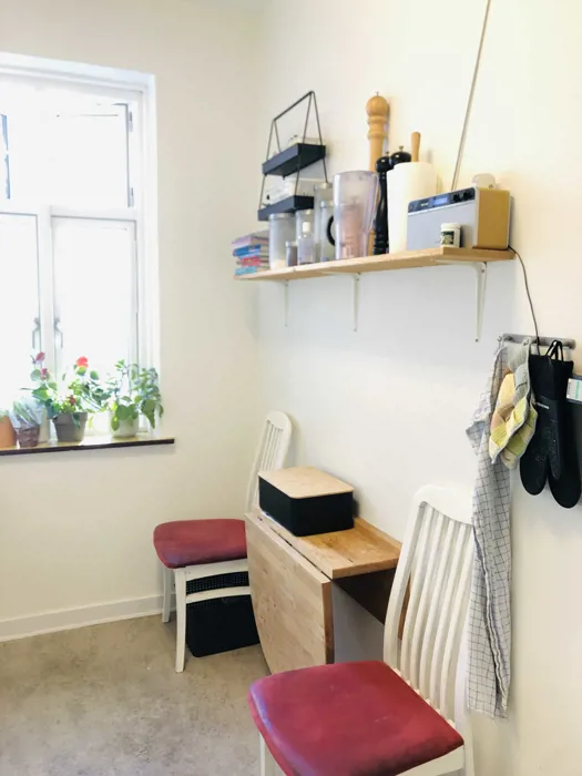 Lys og charmerende 2-værelses med adgang til hyggeligt gårdmiljø 4