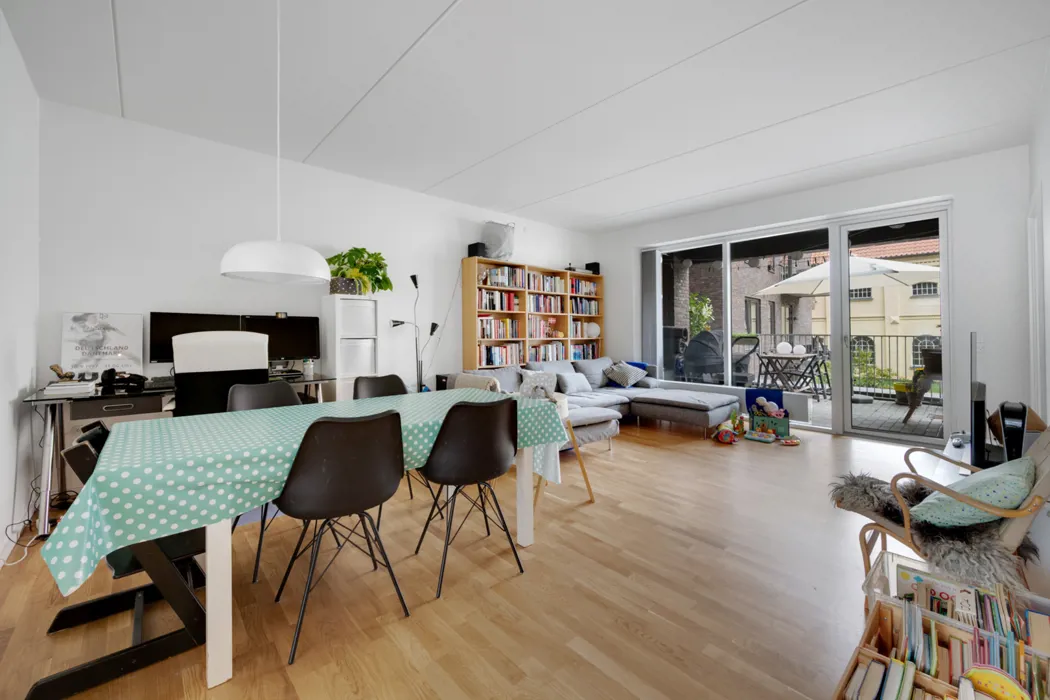 Skøn 4-værelses lejlighed med altan i AstaHus 5