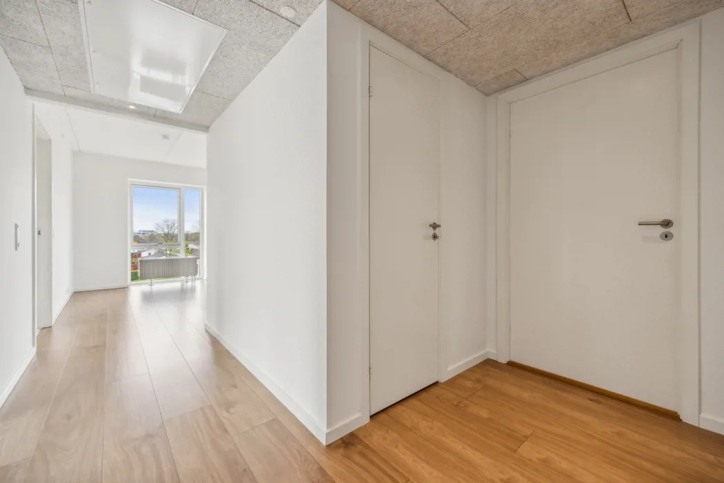 Moderne og indflytningsklar 3-værelses lejlighed med stor altan 6