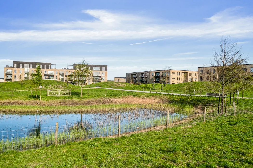 Stor og lys 4-værelses lejlighed i Hasserislund 2