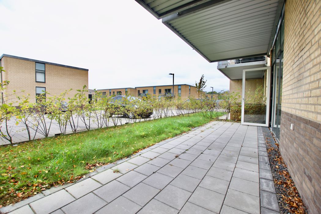 Dejlig og delevenlig 4-værelses lejlighed på Overblikket 10