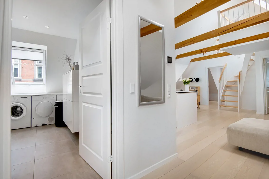 Særlig lejlighed med hems og altan i Aalborg C – tidsbegrænset 2 år 16