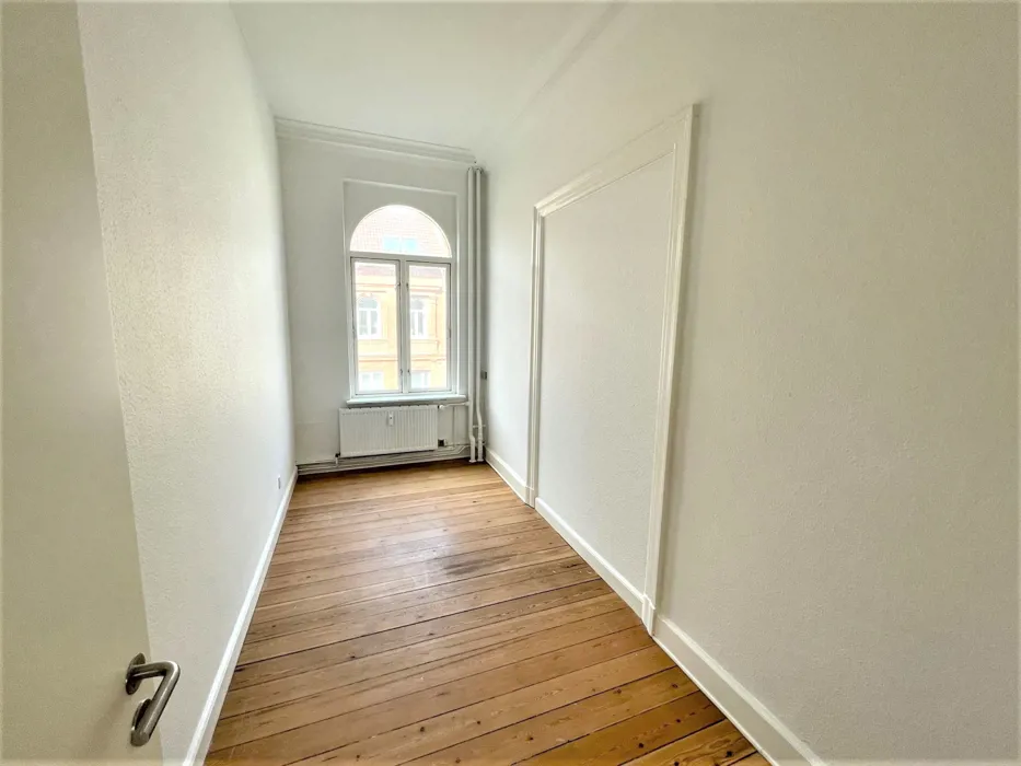 Stor og lys 4-værelses lejlighed med altan midt i Horsens 4