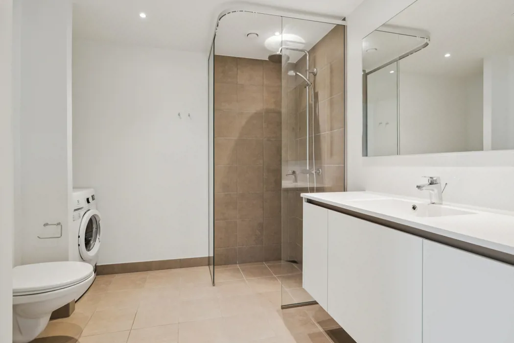 Lys 2-værelses lejlighed med altan 8