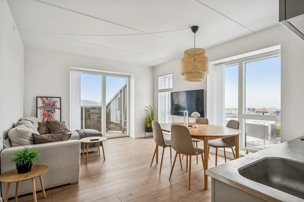 3-værelses lejlighed med altan og god planløsning 2