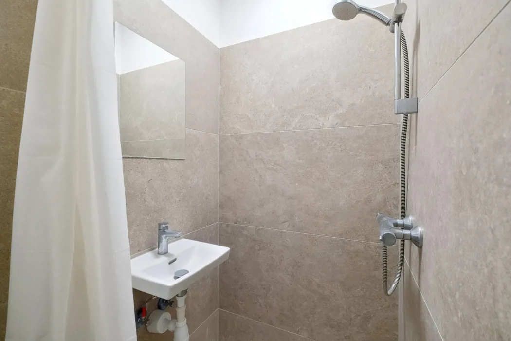 Møbleret lys 1-værelses lejlighed i Aalborg Øst  6