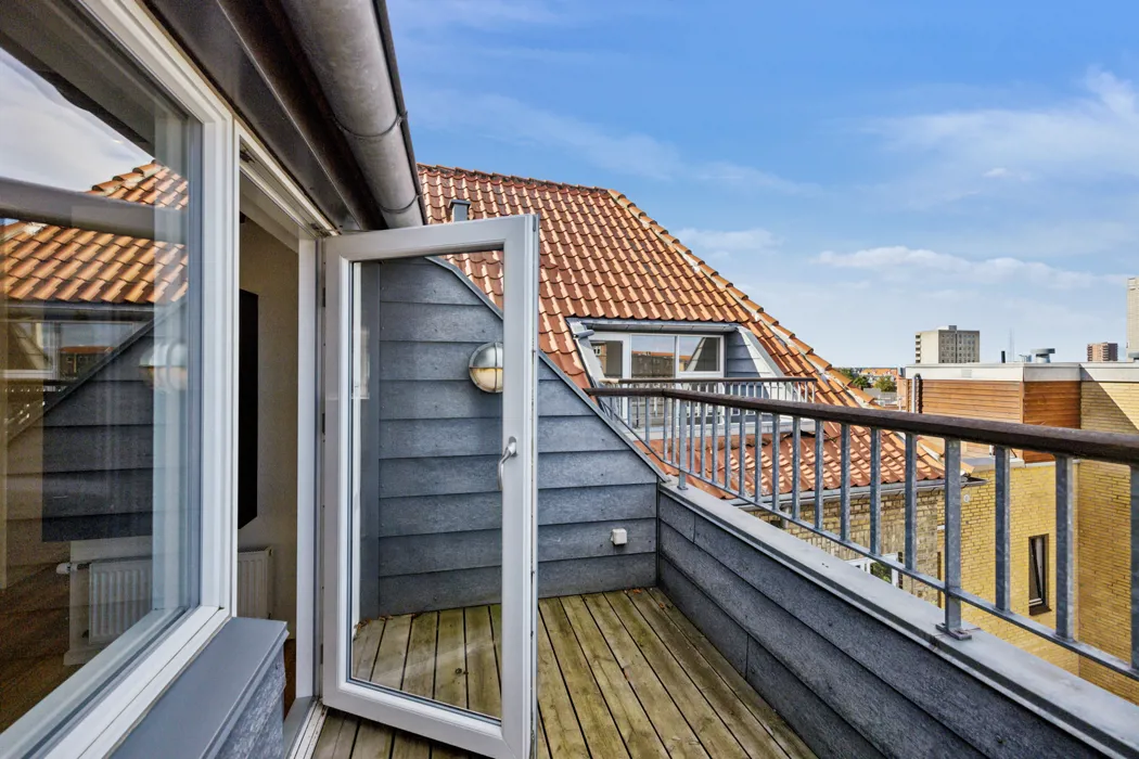 Charmerende 2-værelses lejlighed med stor altan 10