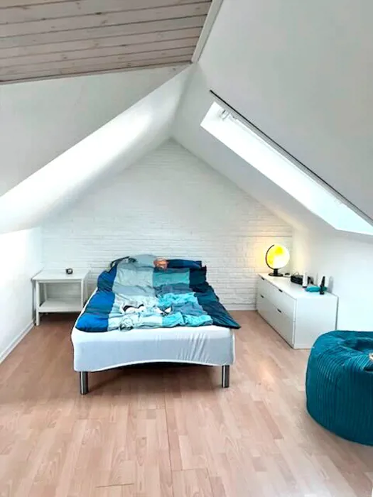 Rummelig 4-værelses med brændeovn, masser af lys og god plads 7