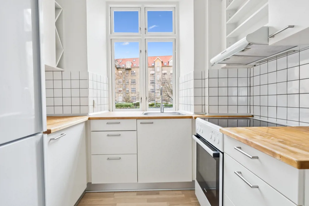 Indflytningsklar 2-værelses tæt på centrum 4