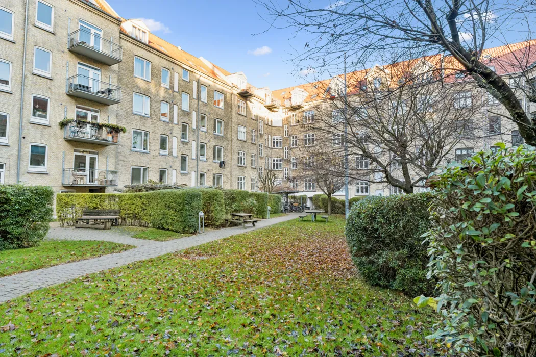 Indflytningsklar 2-værelses tæt på centrum 23