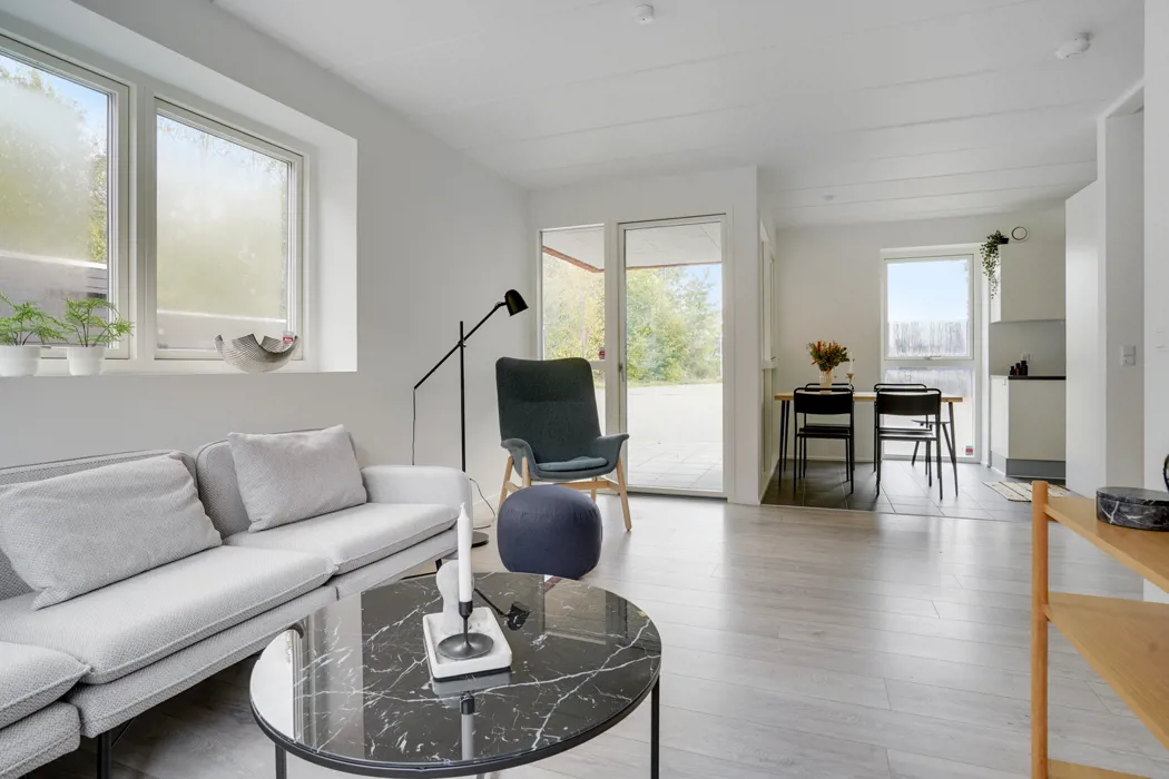 2-plans rækkehus med moderne Faciliteter og husdyr tilladt 6