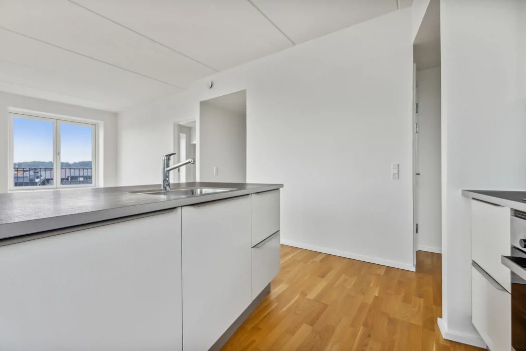 Skøn 4-værelses lejlighed med altan i AstaHus 5