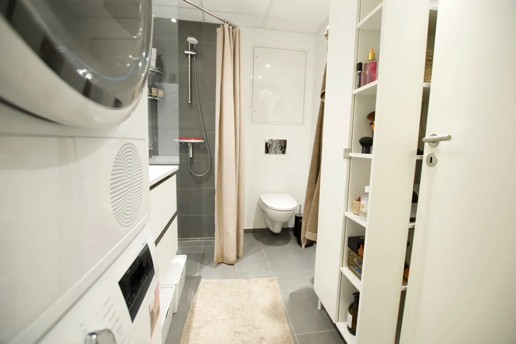 Flot 3-værelses lejlighed med stor altan på Eternitten 14