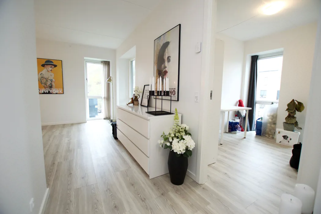 Flot 3-værelses lejlighed med stor altan på Eternitten 6