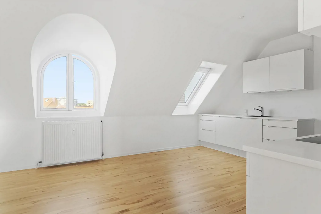 4-værelses taglejlighed med altan 2