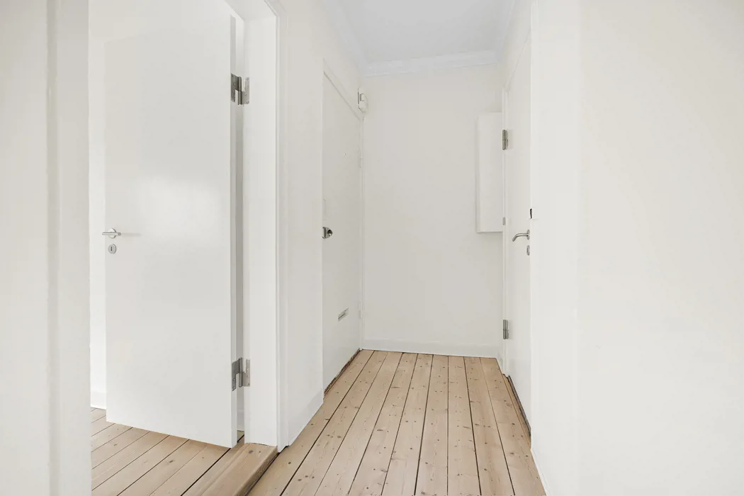 Lys 2-værelses med to altaner 8