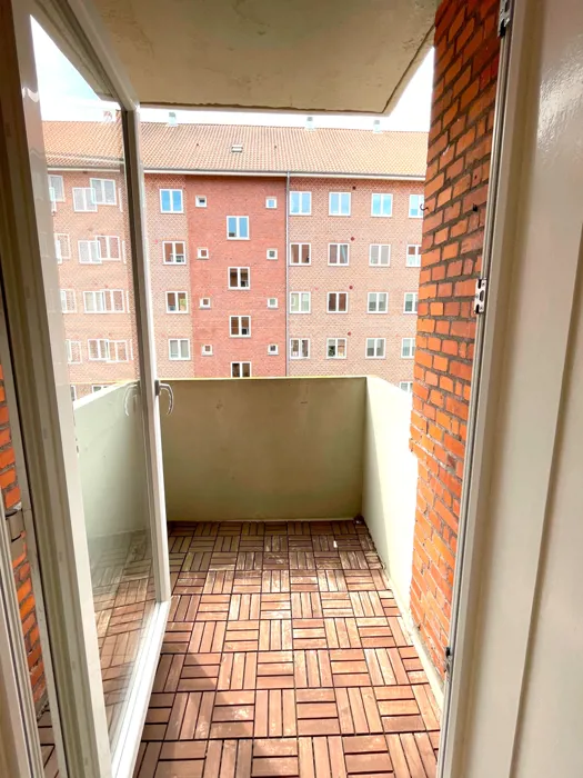 Lys 2-værelses med to altaner 11