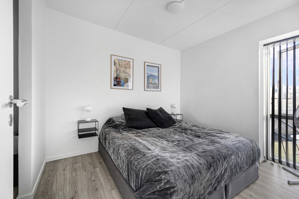 Flot 3-værelses lejlighed med walk-in og stor altan på Eternitten 6