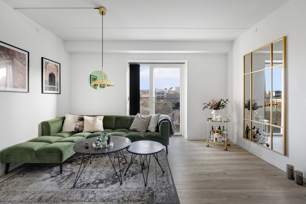 Flot 3-værelses lejlighed med walk-in og stor altan på Eternitten 4